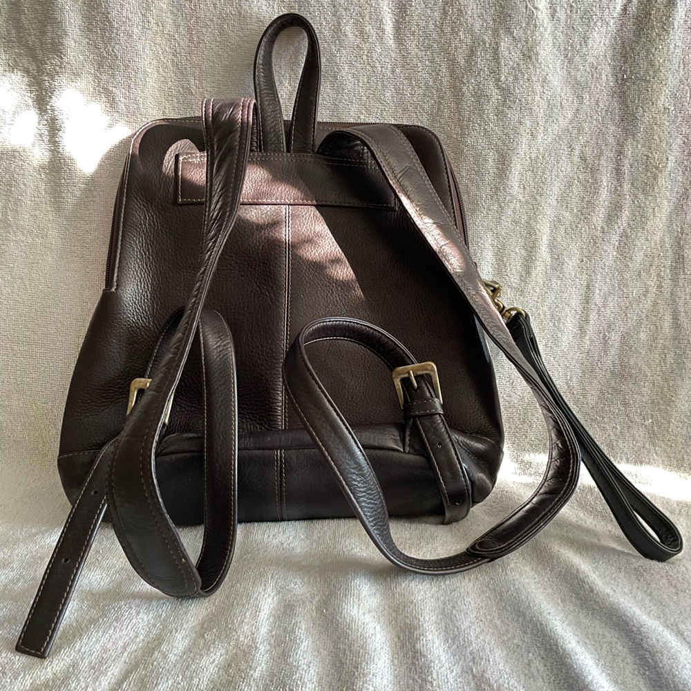 Le Donne Brown Leather Backpack - Picture 2 of 6